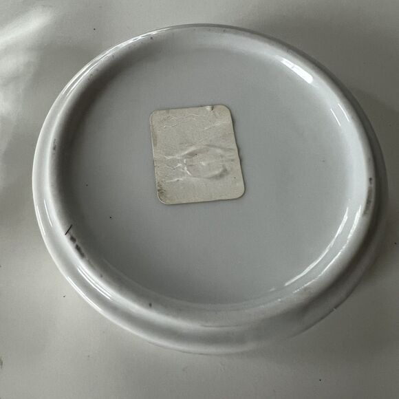 2 Ashtrays for Cigarette Cigars and Other One is a Hilton Head Island Souvenir - Picture 6 of 8